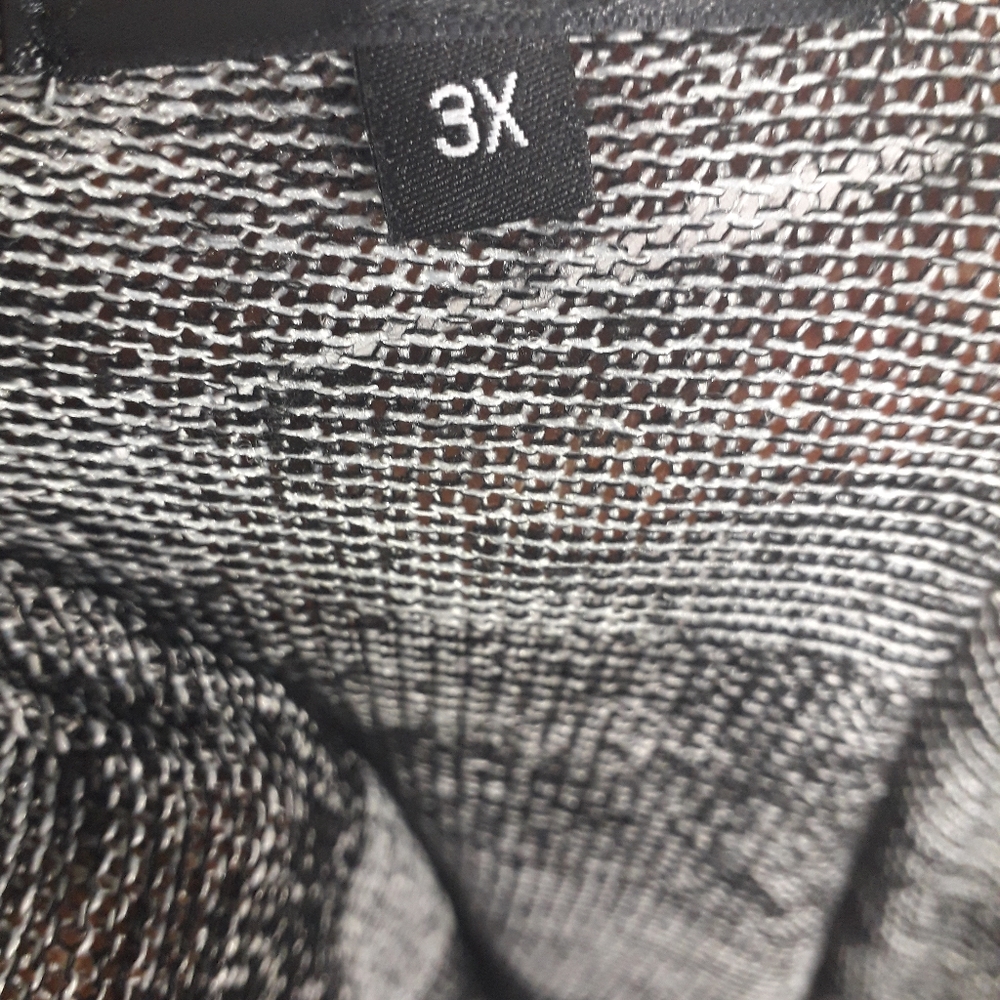Curvy sense Vest..🙎‍♀️❤ - Picture 6 of 10